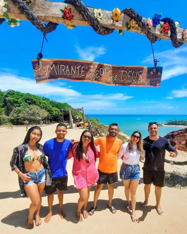 família passeando com a jampatur