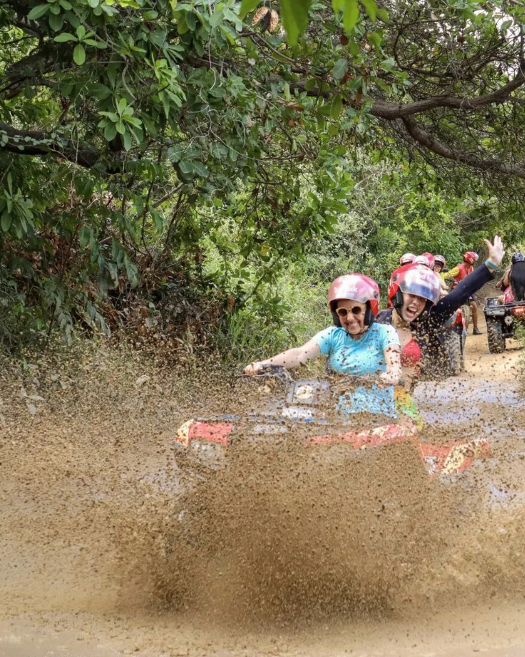 Praia de Coqueirinho - Passeio de Quadriciclo