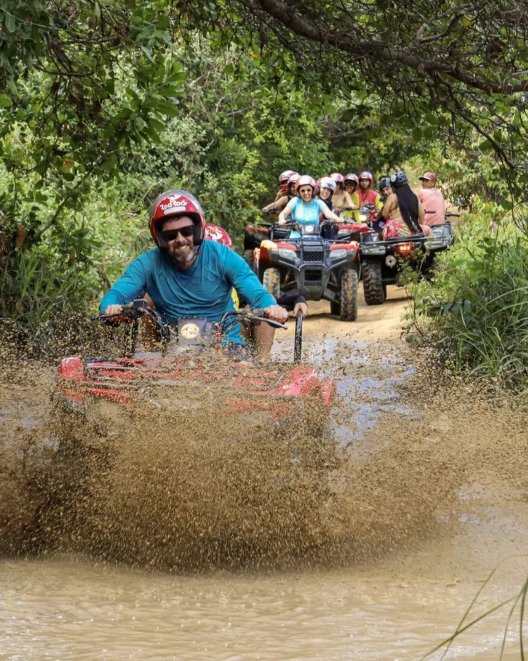 Mirantes no Passeio de Quadriciclo