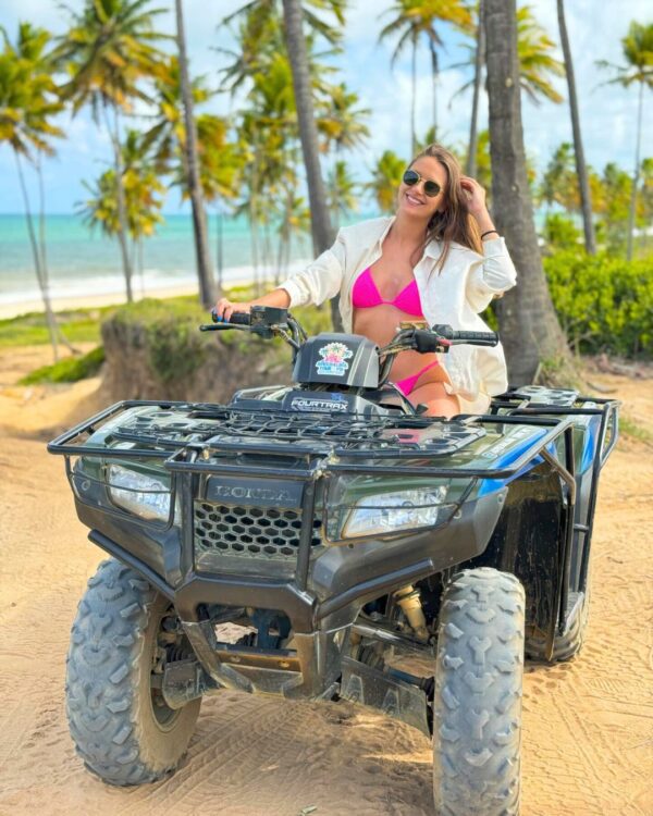 Passeio de Quadriciclo em Coqueirinho