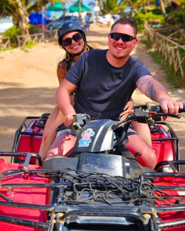 Passeio de Quadriciclo em Coqueirinho
